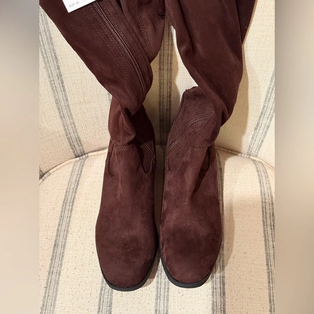 Kenneth Cole Brown Knee-High Boots - Picture 5 of 8